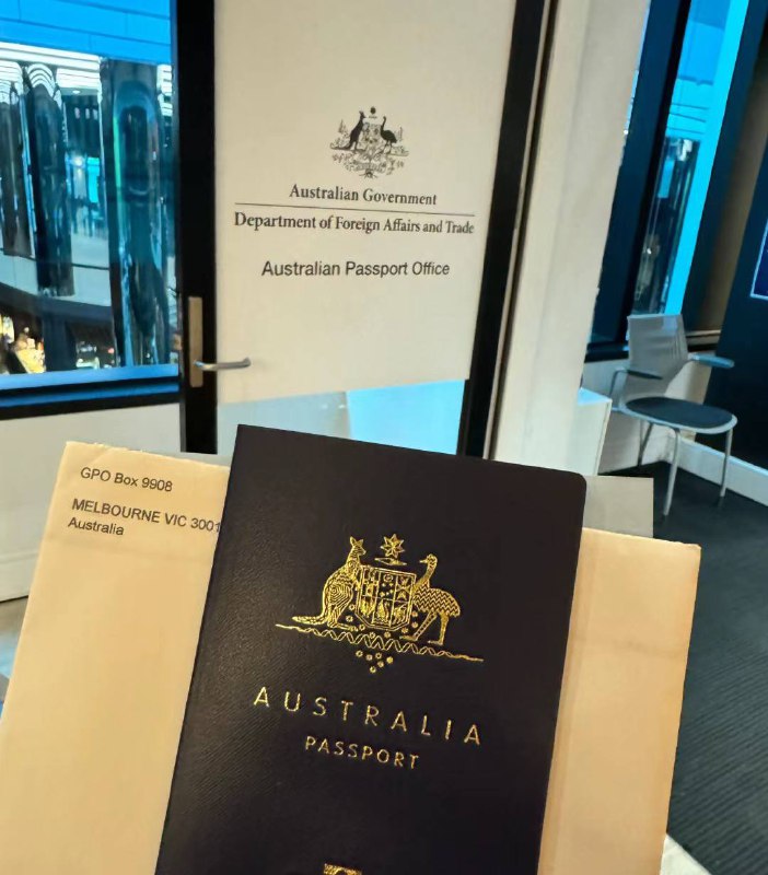 🇦🇺澳洲 入籍时间线（仅作分享）2018.9 开始入读课程，准备申请塔州州担2019.9 递交塔州州担 & 489 申请2020.03.17 489 下签2022.03.28 递交 887 申请2023.02.17 887 下签2024.02.19 递交入籍申请2024.04.02 收到考试通知2024.04.29 入籍考试2024.07.30  Approval2024.08.12 收到宣誓通知2024.09.04 参加公民宣誓（City of Kingston)2024.09.09 申请护照2024.09.19 收到取护照通知（未加急）2024.09.20 护照中心自取护照整个入籍时长大致为 6 年